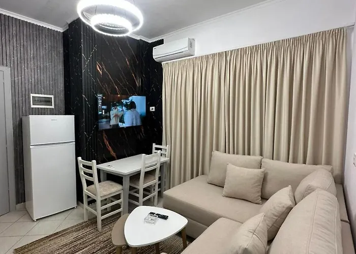 Alexander Apartament *